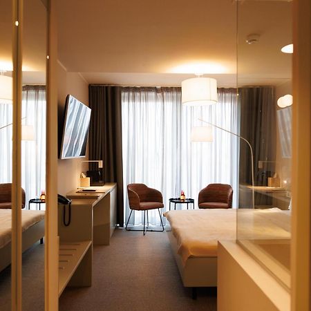 Millennium Hub & Hotel Köstence Dış mekan fotoğraf