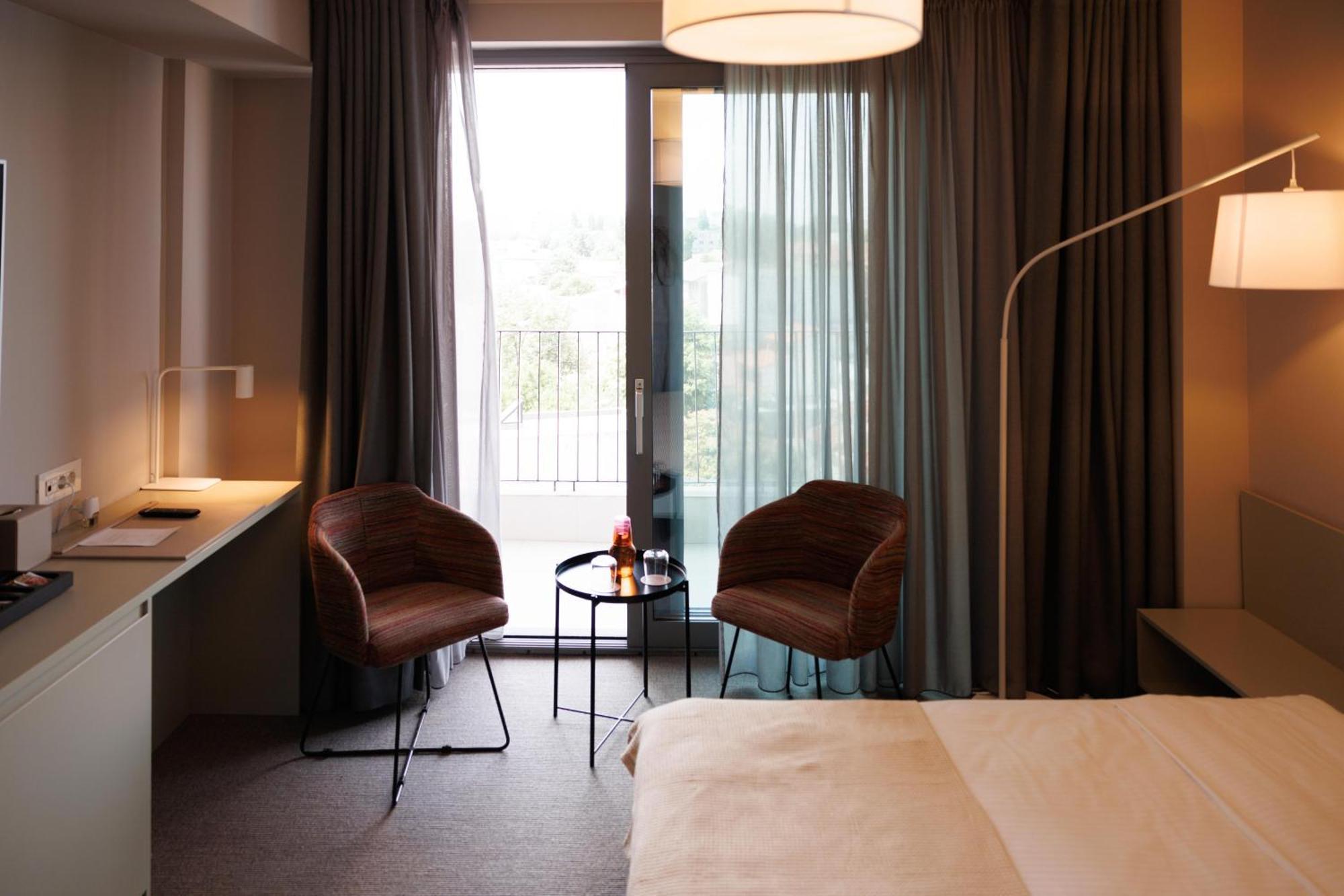 Millennium Hub & Hotel Köstence Dış mekan fotoğraf